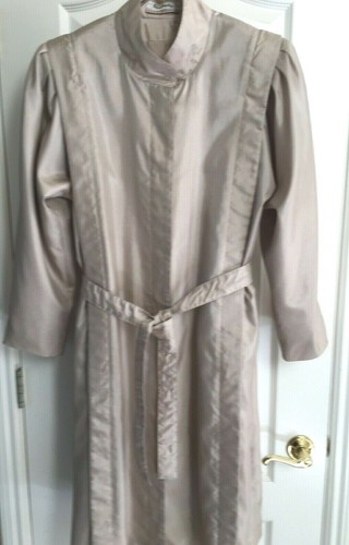 rain shedder coat