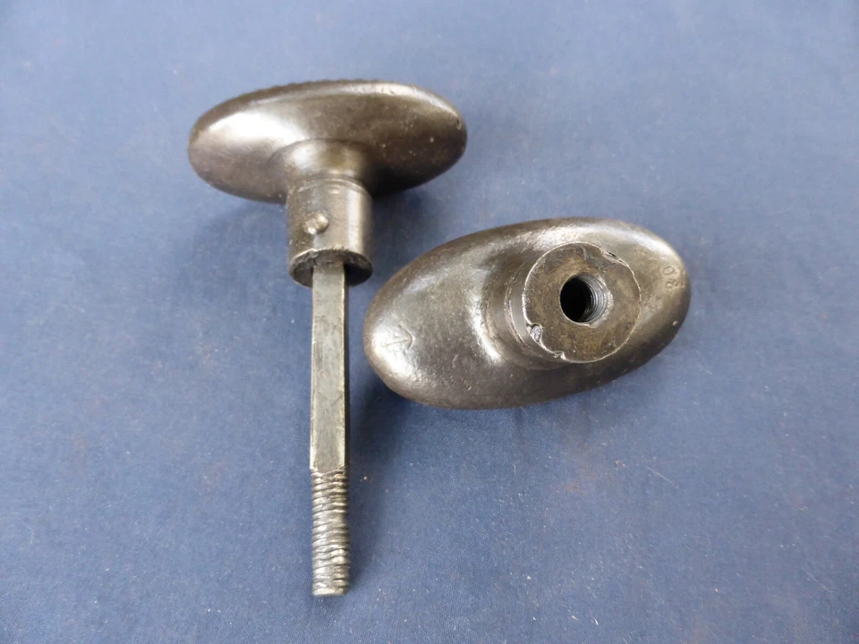 Ancienne grosse paire poignées fonte décoré Porte entrée Portail carré de 8 - Photo 3/4