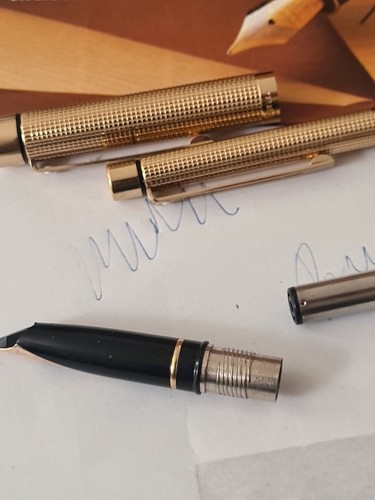 Sheaffer White Dot Gold Electroplated Fountain Pen with Pen 14K (.585) Nib - 第 23/24 張圖片