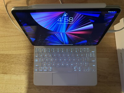 Apple iPad Pro 3rd Gen 128GB, Wi-Fi, 11 in - Silver
