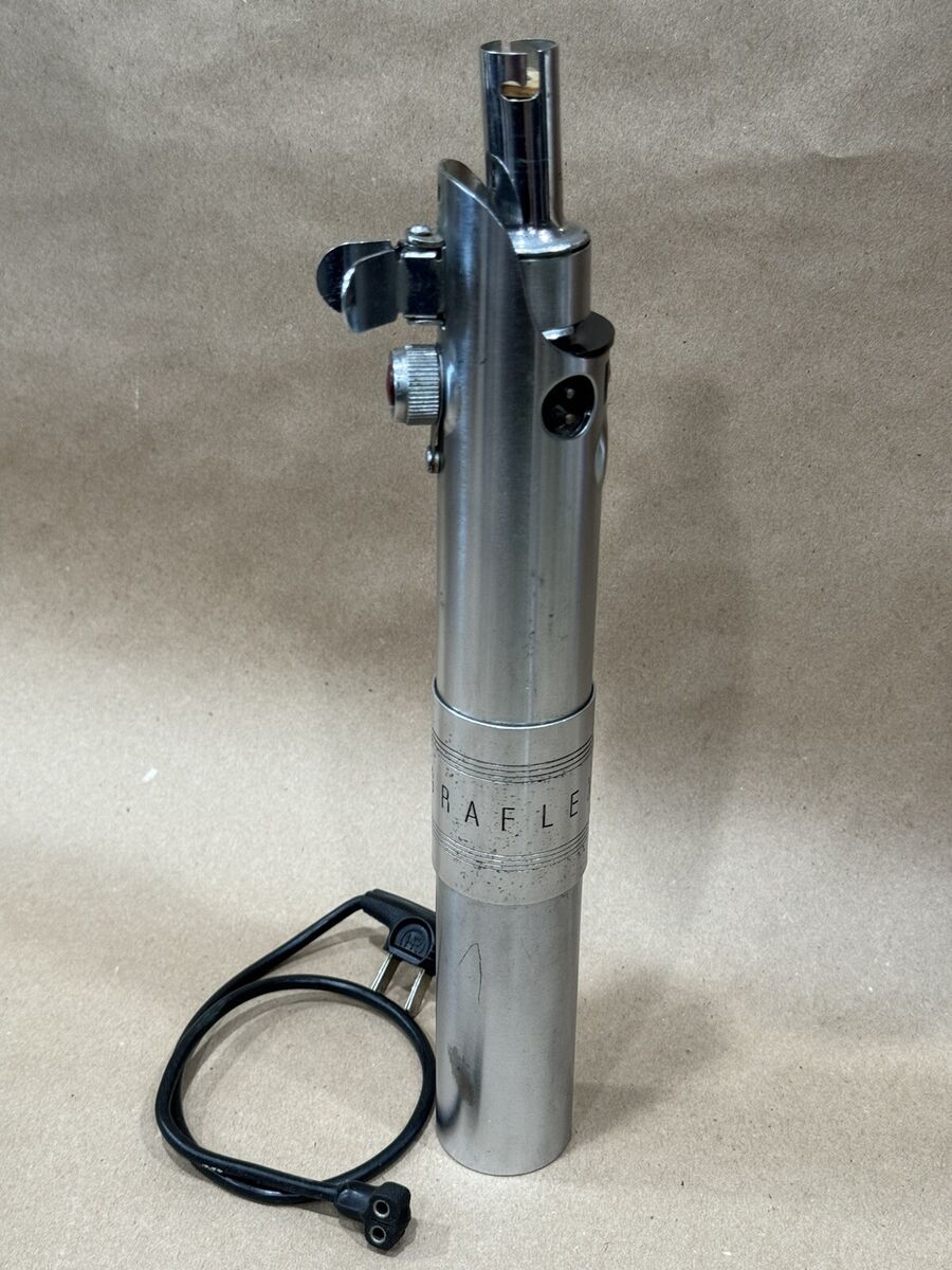 AUTHENTIC VINTAGE GRAFLEX 3 CELL FLASH STAR WARS LIGHTSABER AUTHENTIC VINTAGE GRAFLEX 3 CELL FLASH STAR WARS LIGHTSABER