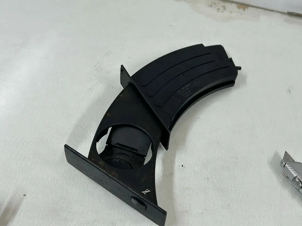 Portavasos salpicadero BMW Serie 5 2007 berlina 4/5 puertas 51457063104 (04-10) 535d Foto 2 de 4