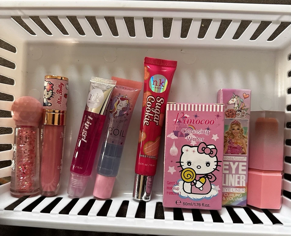 Paquete de 15 piezas de brillo de labios/maquillaje al azar Foto 3 de 4