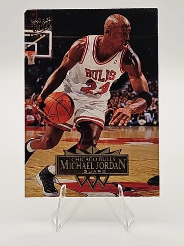 1995-96 Fleer Ultra Michael Jordan #25 Chicago Bulls Basketball Card