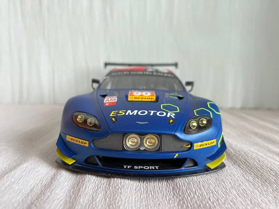 Spark 1:18 Aston Martin Vantage GTE 24h LE MANS 2017 S.YOLUC - E.HANKEY - R.BELL - Immagine 2 di 4