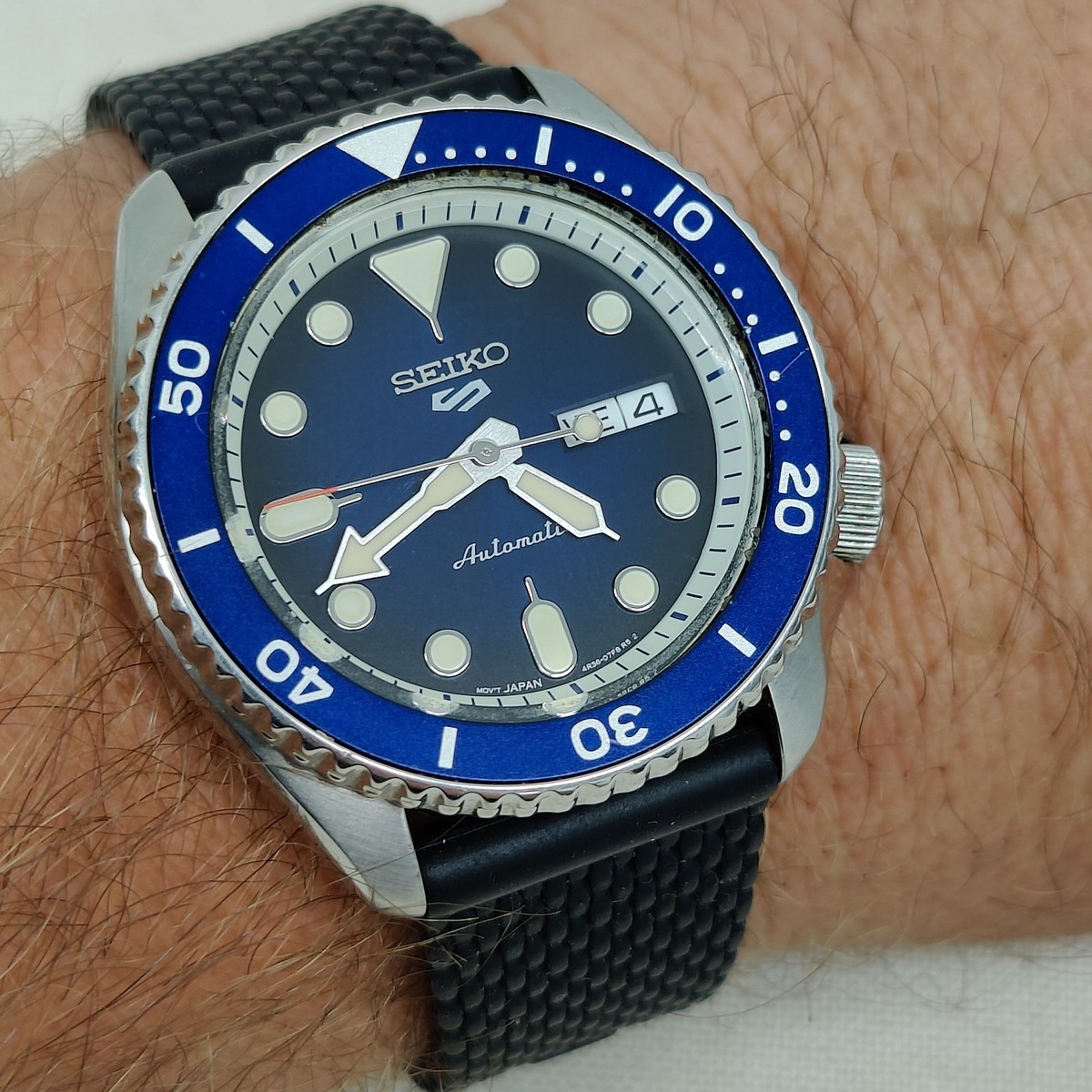 Seiko 5 Sports 4R36-07G0 Automatic 24 Chrono Men