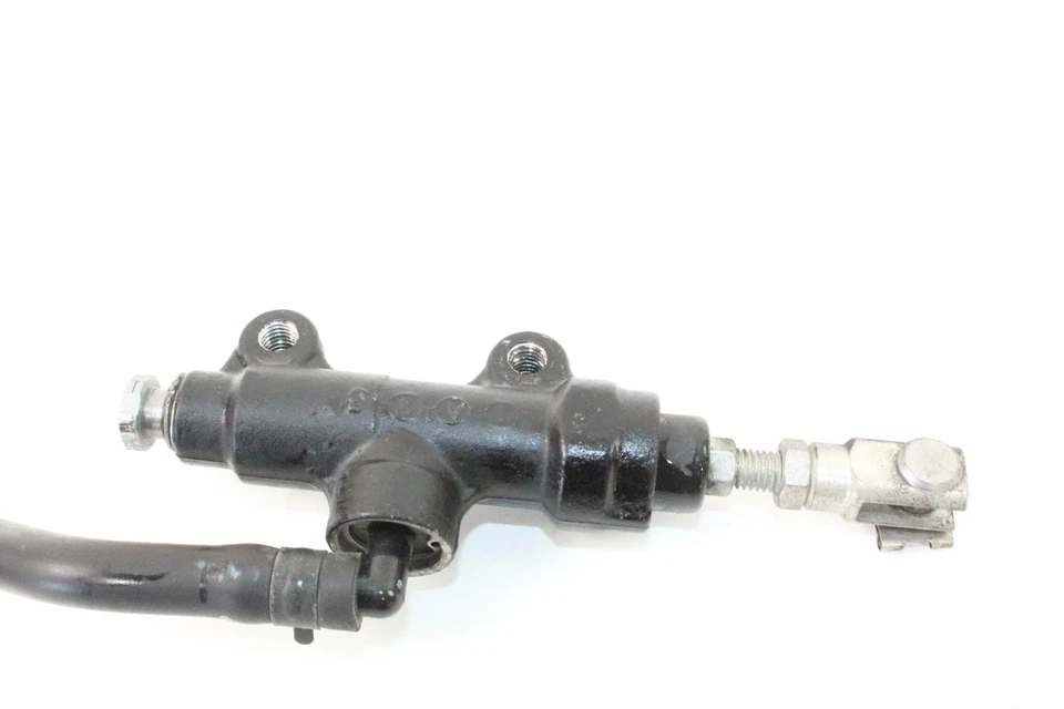 Cilindro maestro de freno trasero Triumph Street Triple R 675 08-12 Foto 3 de 4