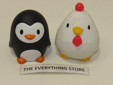 MUNCHKIN WATER SQUIRTER BABY CHILD S BATHTUB TOYS CHICKEN AND PENGUIN USED