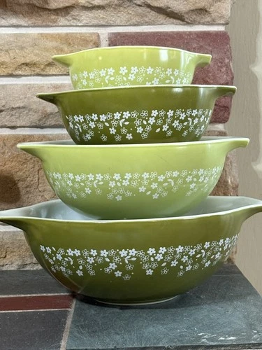 Pyrex Green & Lime Spring Blossom Crazy Daisy Cinderella bowl set 441-444 (c)