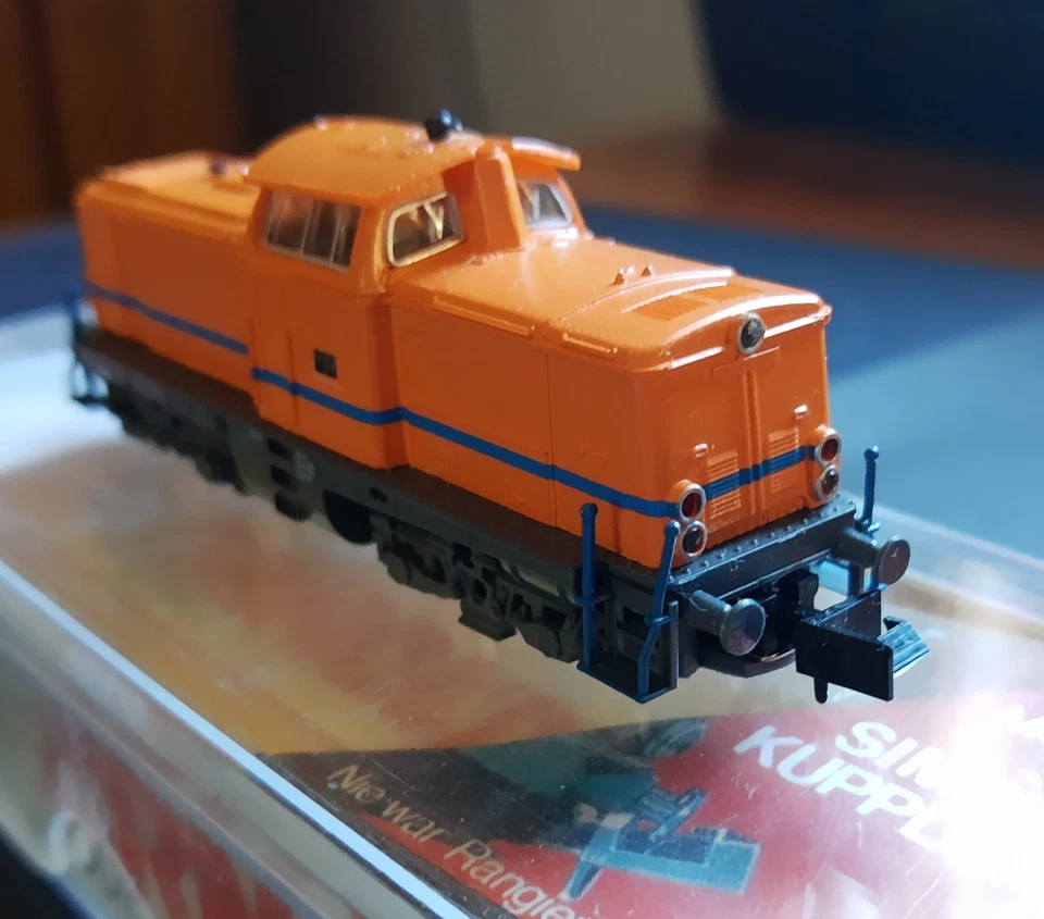 Arnold 2007 Diesellok V 132 Teutoburger Wald Eisenbahn (TWE) orange; in OVP - Bild 4 von 4