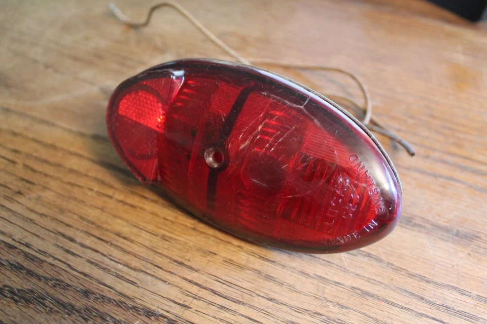 Nash Metropolitan 1959 enchufe de luz trasera y conjunto de lentes, excelentes artículos usados Foto 2 de 4