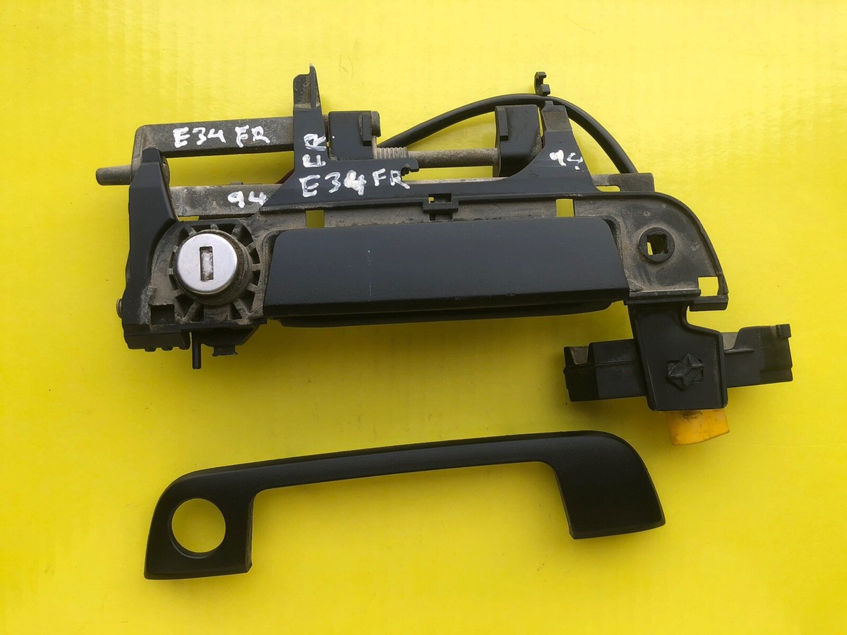 えり BMW E34 Exterior Right Front Door Handle 525i 520i 1993, 1 PLUG