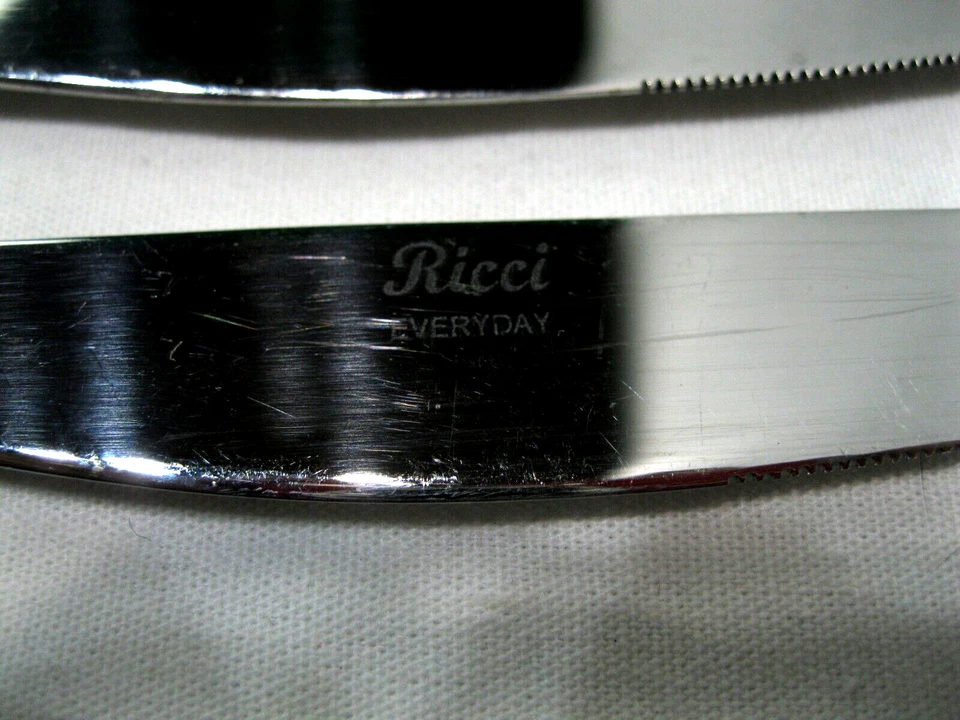 28 PC. Cubiertos Ricci Everyday de acero inoxidable lisos 18/10 ELECCIÓN Foto 4 de 4