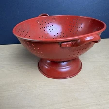 Vintage metal Colander Handles Footed Red Design Kitchen decor