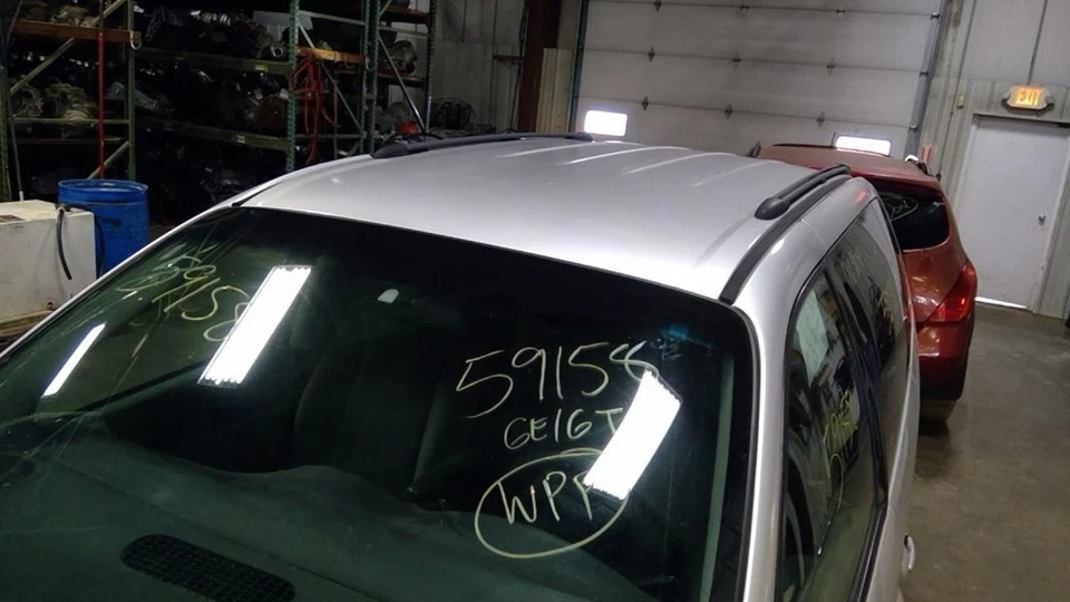 (LOCAL PICKUP ONLY) Windshield Glass Non-heated Fits 01-07 CARAVAN 4213108 - Image 2 of 4