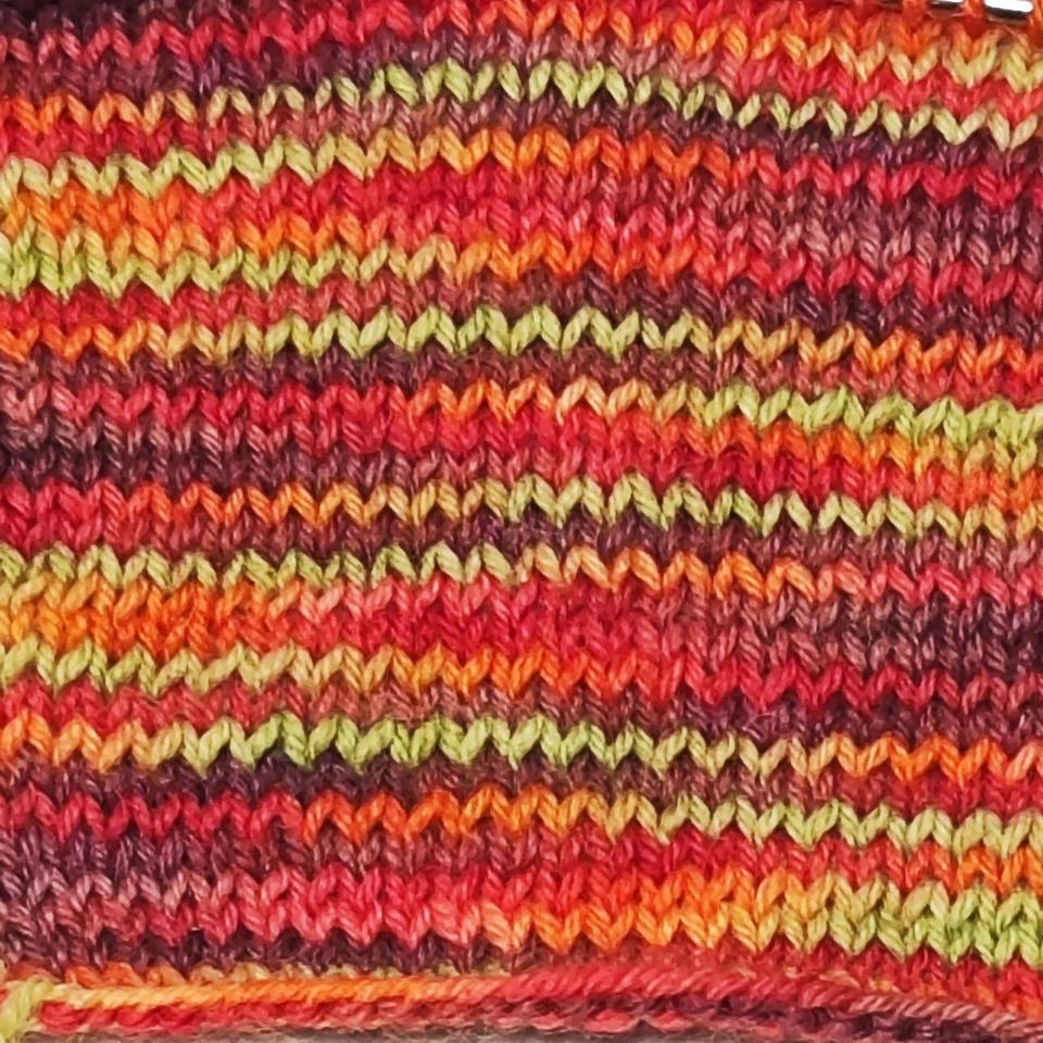 Handgefärbte Sockenwolle 100g Unikat 75% Schurwolle 25% Nylon Herbstahorn Wolle - Bild 3 von 4