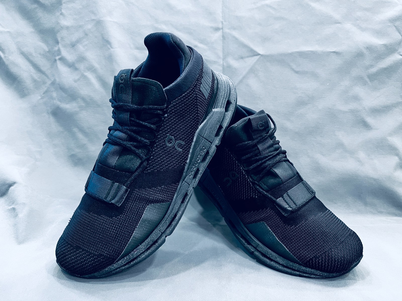 Men 10.5, ON Cloud Cloudnova Black Eclipse Triple… - image 4