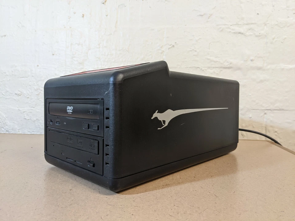 Kanguru DVD Duplicator - Input 110-220V - USB 2.0 with Power Cord - Image 4 of 4