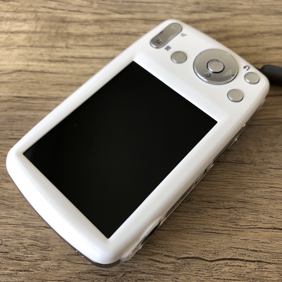 Panasonic LUMIX DMC-S1 4X OPTICAL ZOOM White Compact Digital