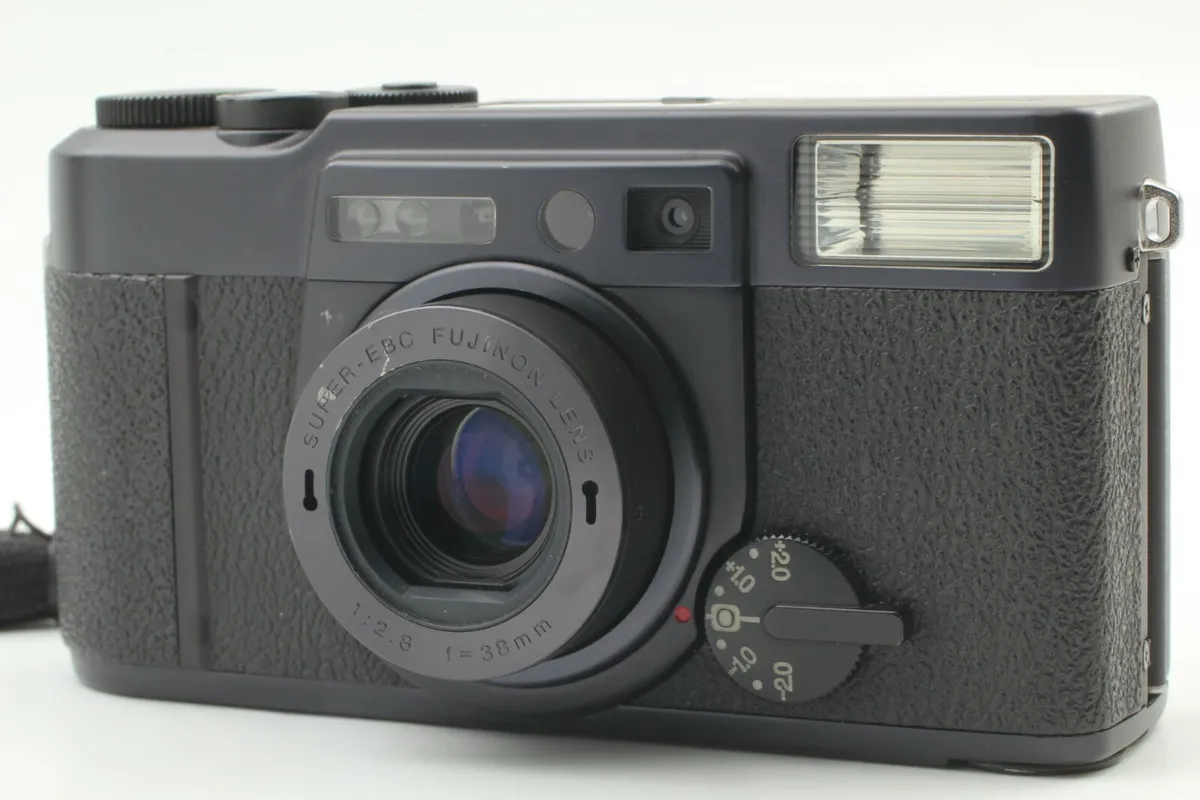 Fedex:N.Mint Fuji Fujifilm Klasse S Black Camera W/Strap From Tokyo Japan