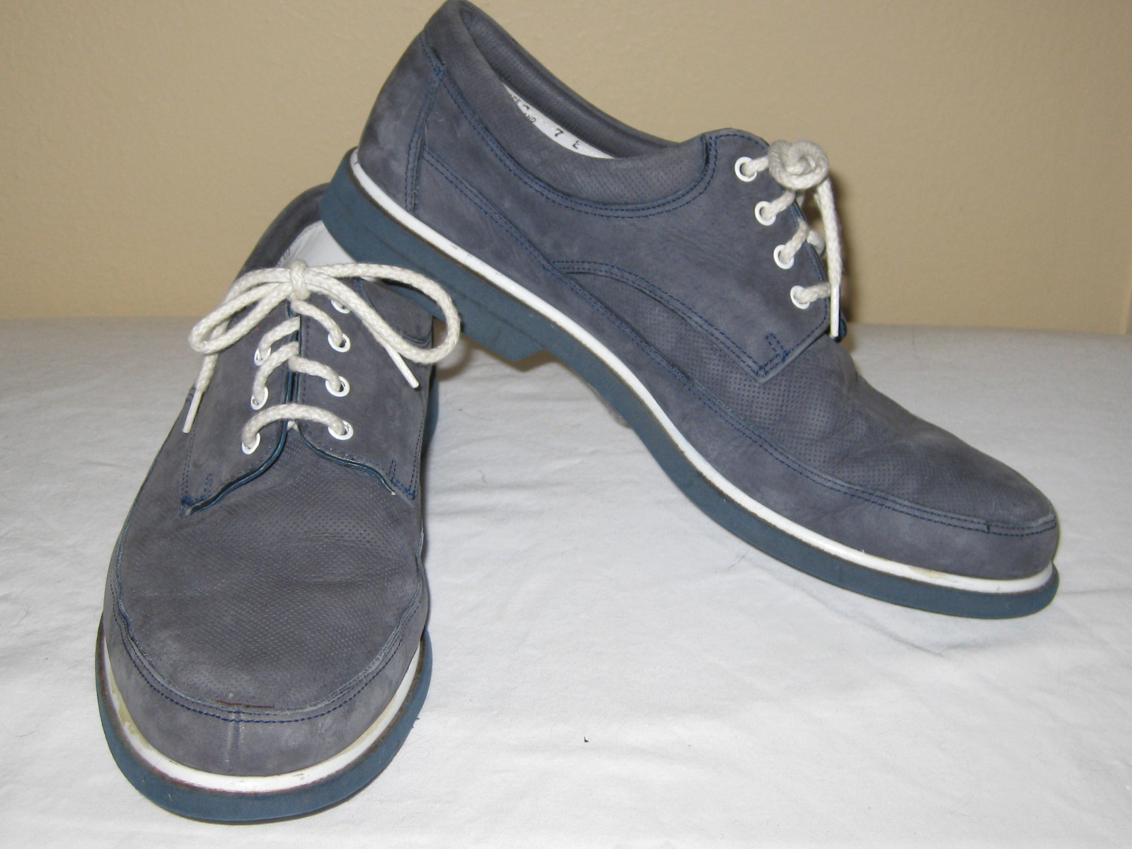 SAOLA Bally taglia 7E scamosciato grigio con suola blu made is Switzerland