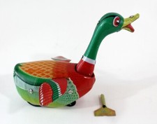 rennende Ente  Blechspielzeug swimming duck