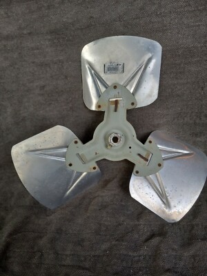 York 611554-01 Fan Blade, 19