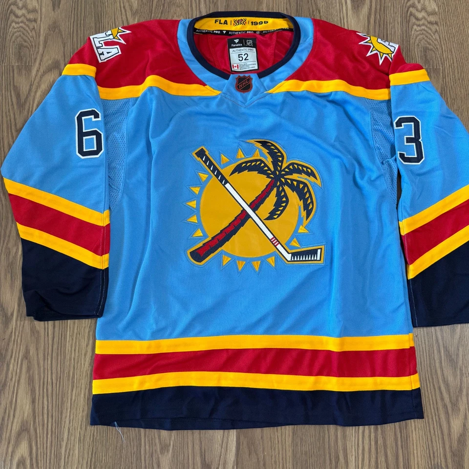 Camiseta deportiva cosida retro inversa Brad Marchand #63 de los Florida Panthers 2023 (52) Foto 2 de 4