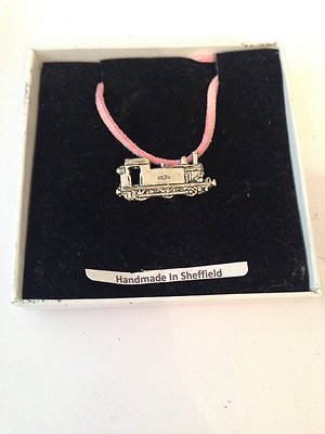 Train PP-T15 Motif Pewter  PENDENT ON A PINK CORD Necklace 