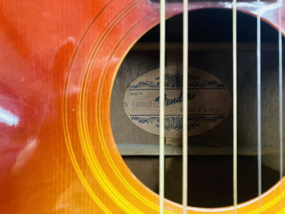 Fender F-220SB Acoustic Guitar With Soft Case - Image 3 of 4