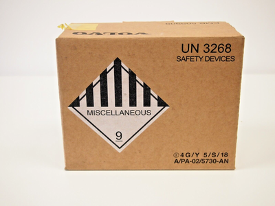 GENUINE Volvo XC90 Front or Rear Seat Belt Pretensioner 32239629