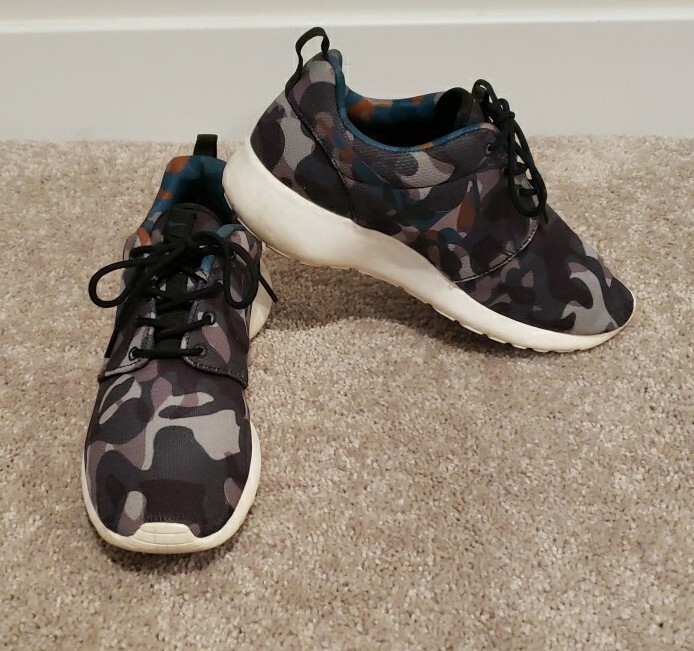 Nike Roshe One Black Gray Teal Brown Camo Camouflage Womens  display picture 1