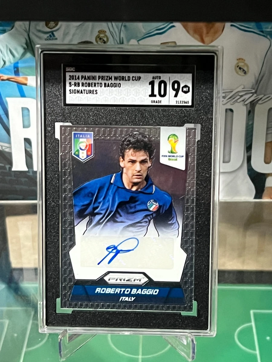 Roberto Baggio Soccer Autographed Sports Trading Cards