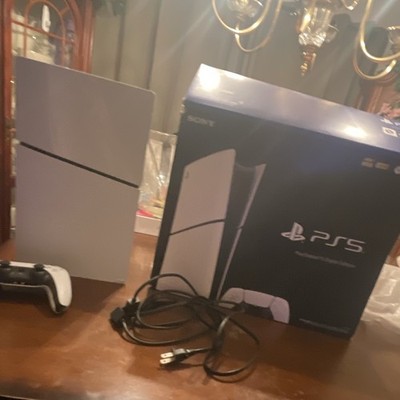 Sony PlayStation 5 PS5 Console 825GB 4K Wi-Fi White/Black w/ Box Controller