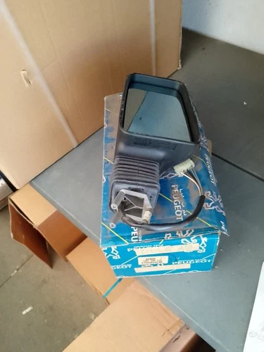 peugeot 405 left mirror genuine 8148.Q5