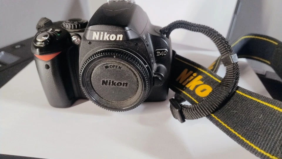 Nikon D40, foto 2 di 3