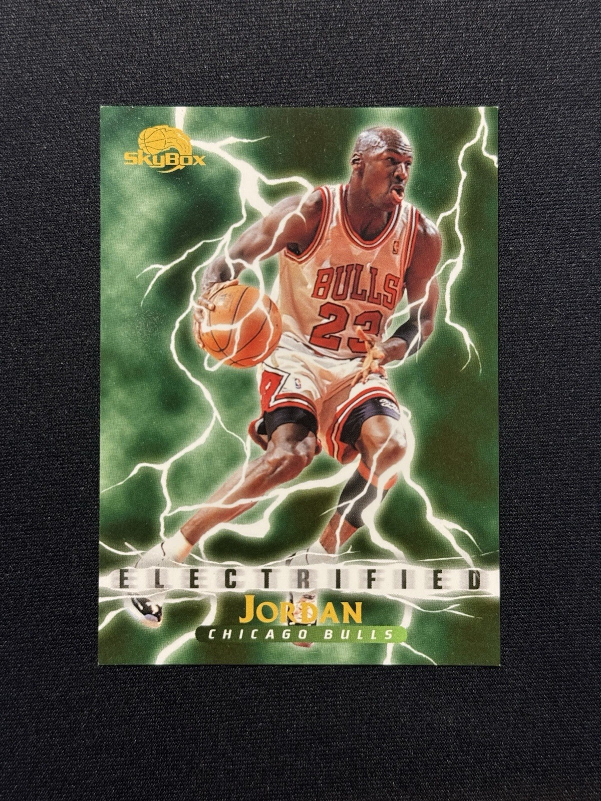 1995-96 Skybox Premium - Electrified Michael Jordan #278