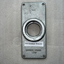 CROUSE HINDS ECM RSP 6 CONDUIT HUB PLATE 8" X 3.5" FERALOY IRON 2" HUB