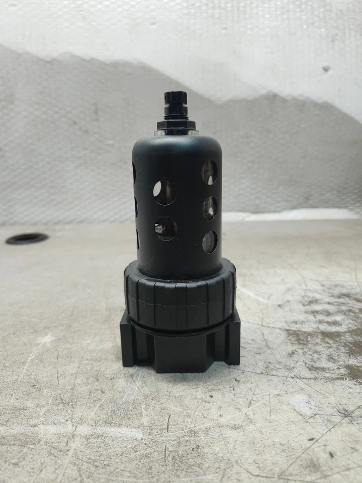 NEW IN BOX PARKER PNEUMATIC 3/8" FILTER 06F22AC - Image 3 of 4