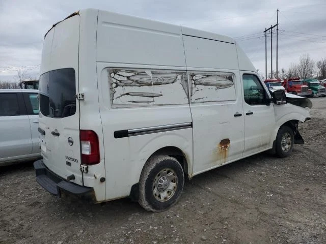 12 13 14 15 16 17 18 19 20 尼桑 NV 2500 后玻璃/窗户 — 第 4/4 张图片