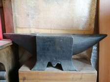 Incudine Perrin 121 Kg del 1910 in acciaio a basso fondo