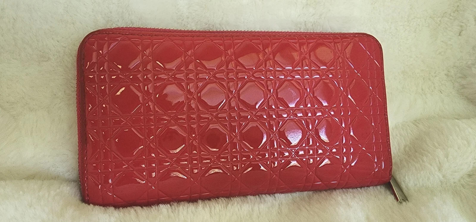 Portefeuille Christian Dior Lady Dior cuir verni rose vif