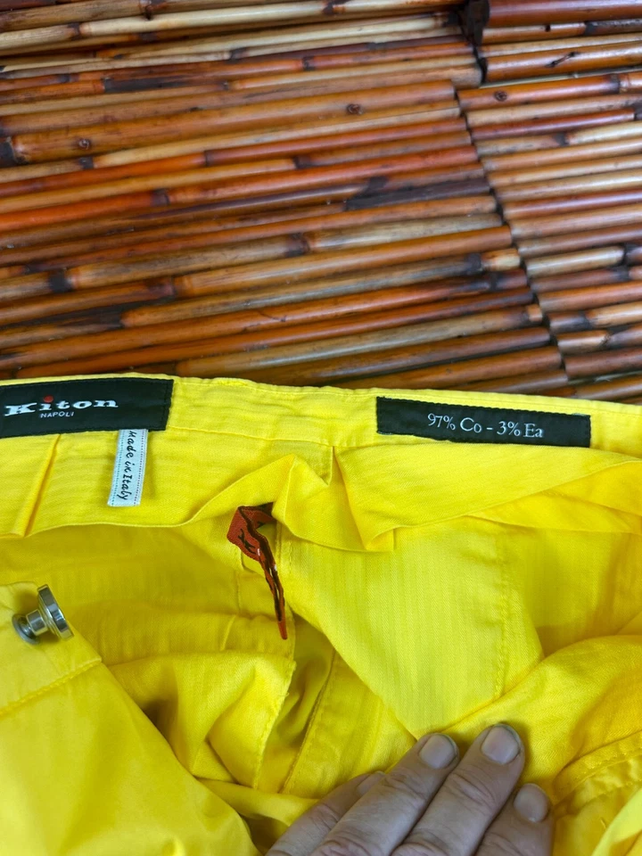 Pantalones de mezclilla Kiton para hombre amarillos lisos calce recto botones mosca mezcla de algodón talla 40 Foto 4 de 4