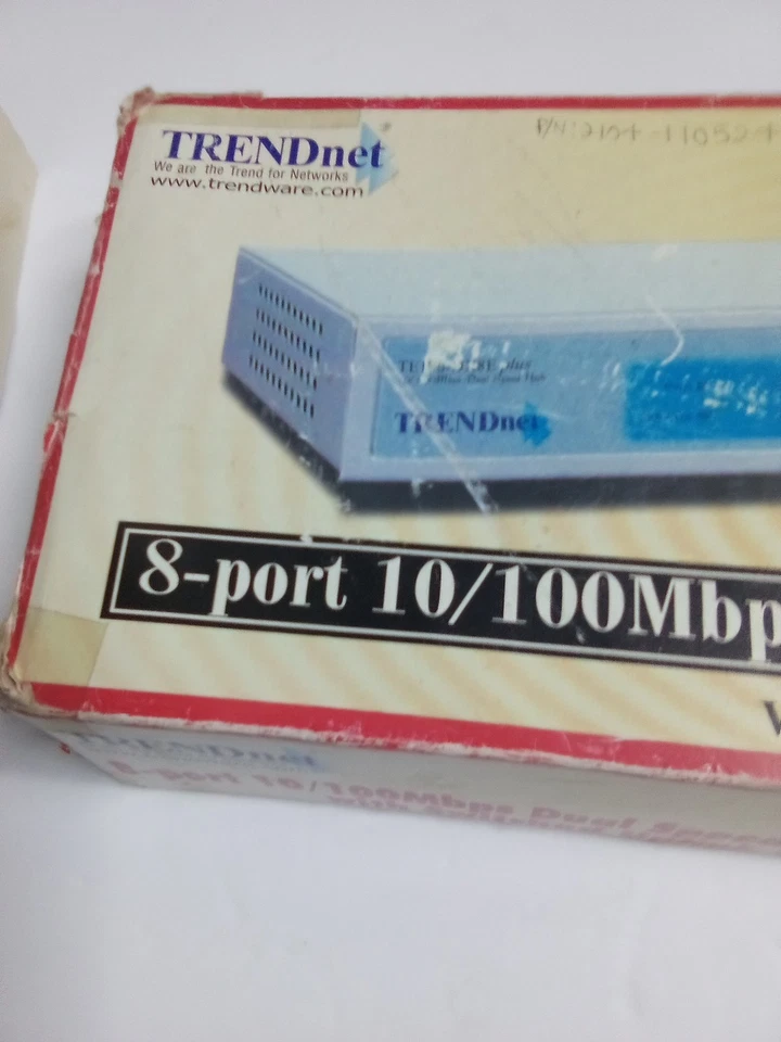Vintage Old New In Box TRENDNET TE100-DX8E PLUS 8 PORT W/POWER SUPPLY NEW SEALED - Image 4 of 4