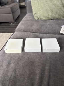 Insteon Model 2245-222 Dual Band Hub White