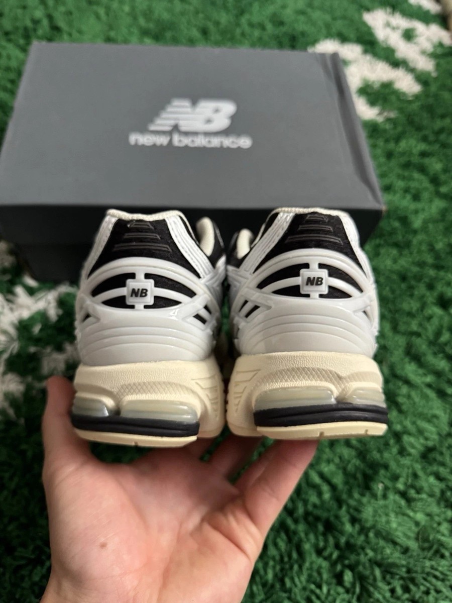 New Balance 1906R White Black Sneakers Retro OG Shoes U1906RCI