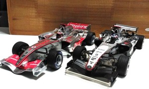 1/8 Decals pour Ferrari F2005 Michael Schumacher (RC Kyosho) Decal TBD942