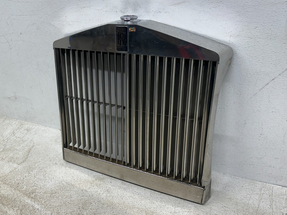 1966-1980 ROLLS-ROYCE SILVER SHADOW FRONT RADIATOR GRILLE GRILL CHROME OEM