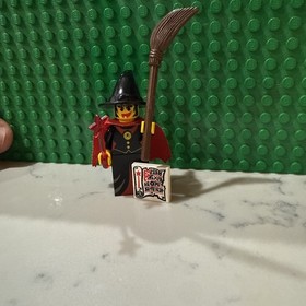 LEGO Willa The Witch Minifigure From Lego Set 6097 Night Lords Castle Complete