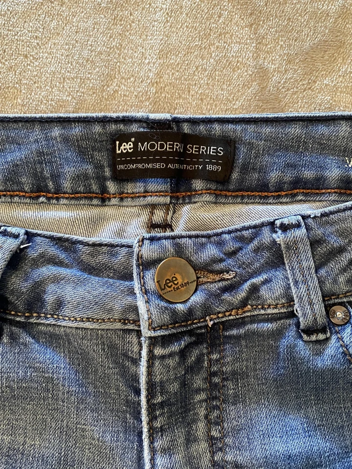 Lee Jeans Mujer 10 Cortos Pequeño Desteñido Azul Serie Moderna Curvilíneo Elástico Bootcut Foto 3 de 4